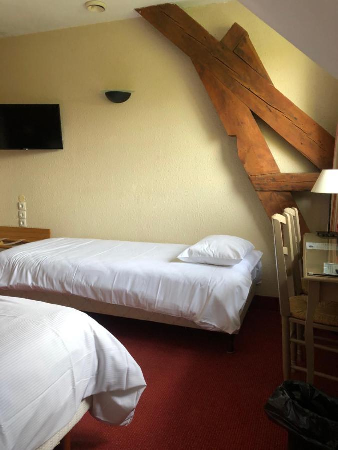 The Originals City, Hotel La Cour Carree, Eu Eu (Seine-Maritime) Exterior photo