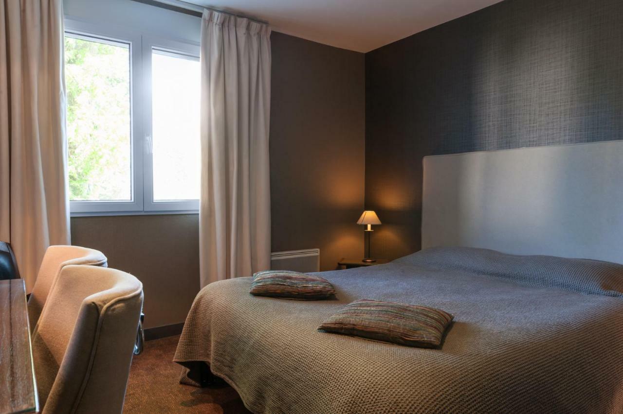 The Originals City, Hotel La Cour Carree, Eu Eu (Seine-Maritime) Exterior photo