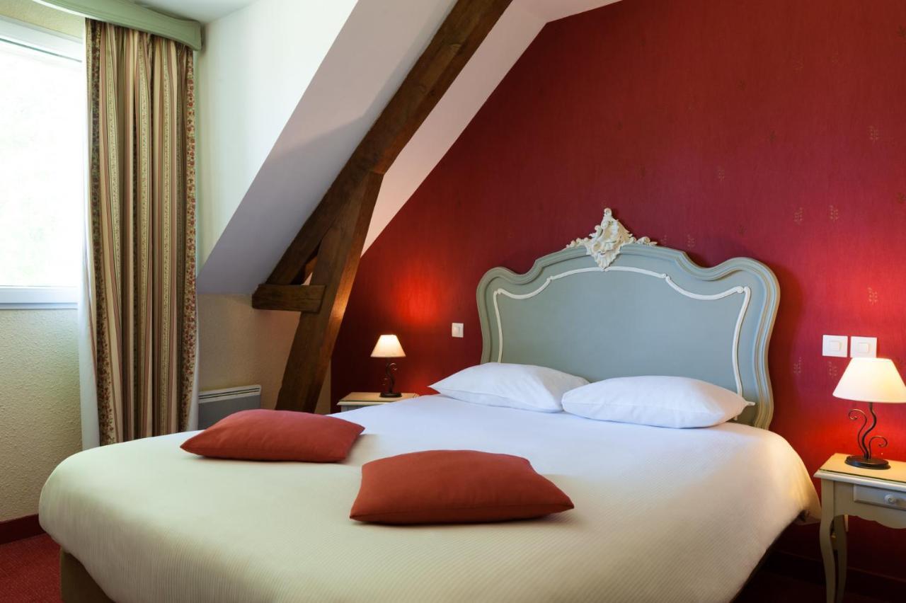 The Originals City, Hotel La Cour Carree, Eu Eu (Seine-Maritime) Exterior photo